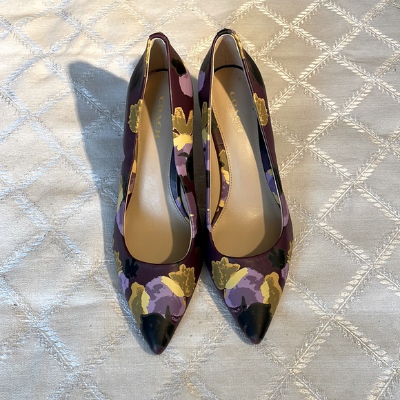 Coach Floral Leather Pump, new - Picture 1 of 12